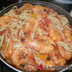 A picture of Efi's shrimp pasta.