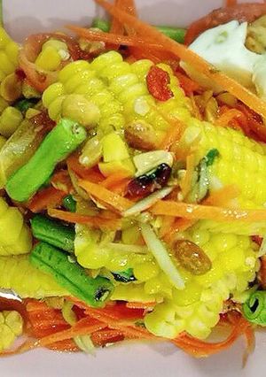 รูปของ ตำข้าวโพดไข่เค็ม byjeep