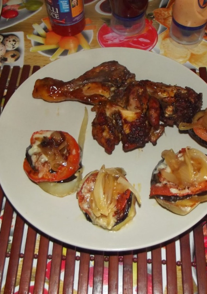 Una foto de Pollo al Horno con guarnición