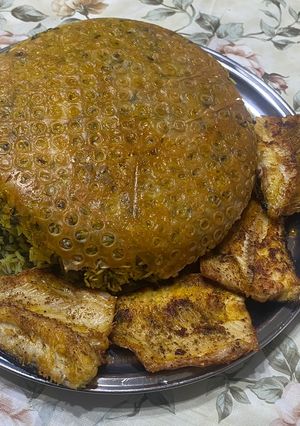 عکسی از دستور سبزی پلو با ماهی قزل آلا
