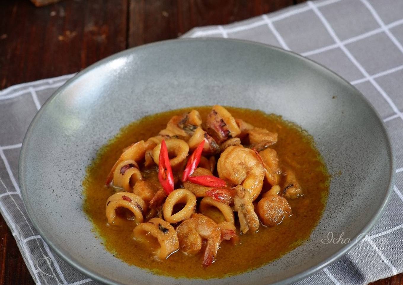 Cumi Udang Saus Mentega ala Seafood Kapasan