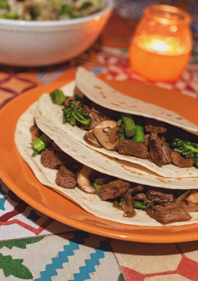 Una foto de Piadinas rellenas de verduras con ternera