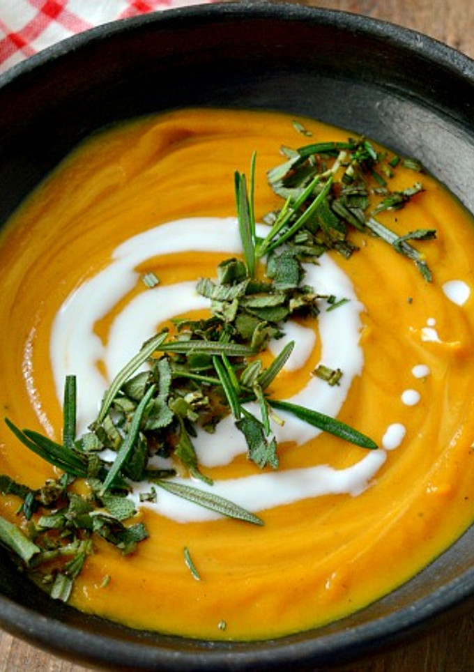Una foto de Crema de calabaza, zanahoria y batata