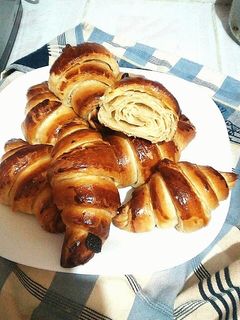صورة لوصفة كرواسون ولا اروع 😍 croissant ❤❤