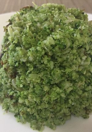 Una foto de Arroz de brócoli 🥦 low carb