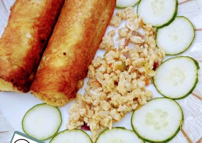 Breakfast bread roll