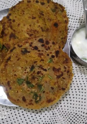 A picture of Lauki Lachchha Paratha.