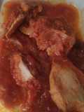 Bonito con tomate y pimientos