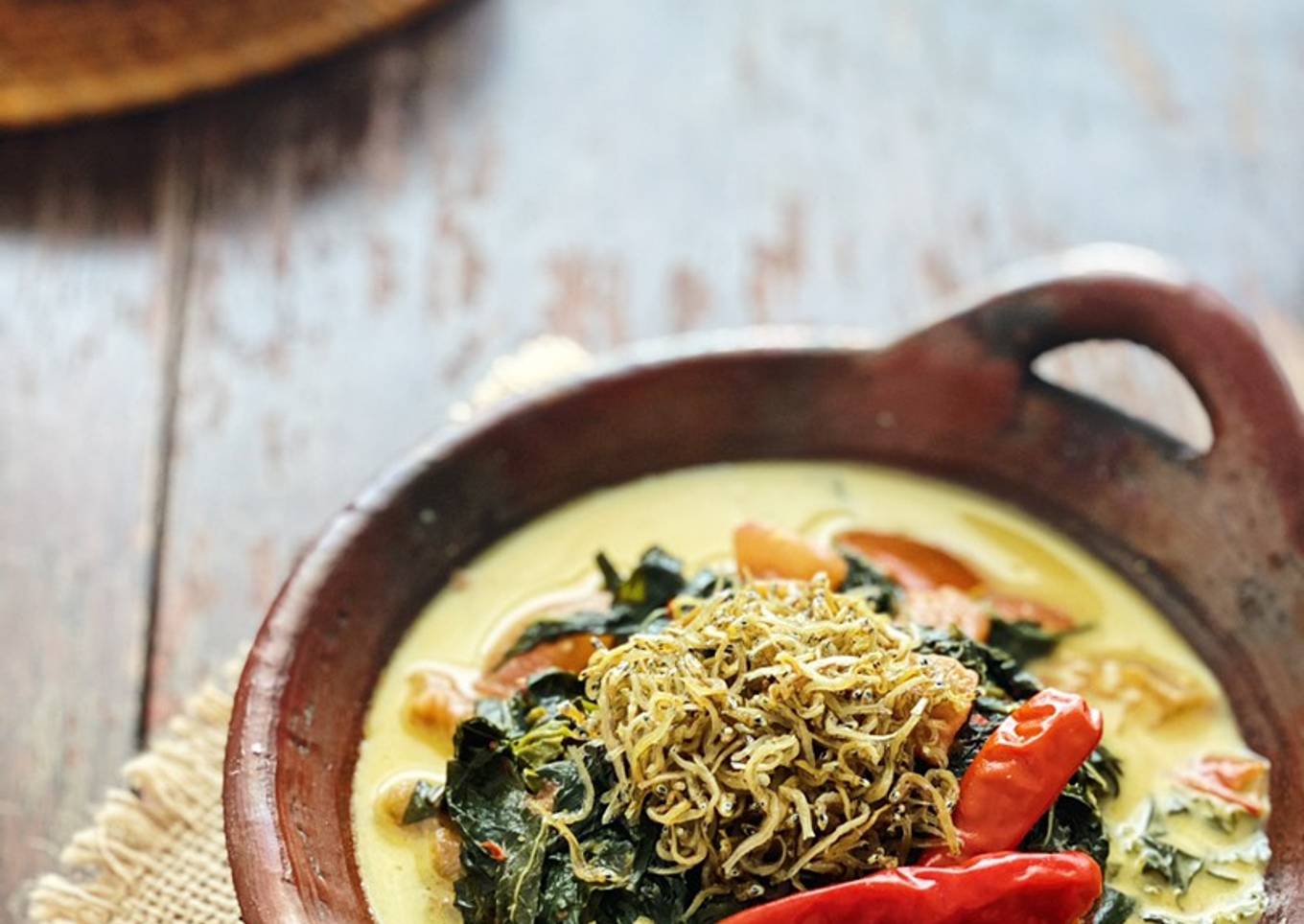 Gulai Singkong Teri (Anchovy Cassava Leaves Gulai)