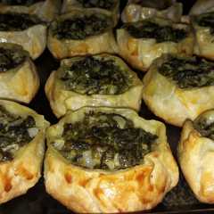 Una foto de Canastitas de espinaca y queso