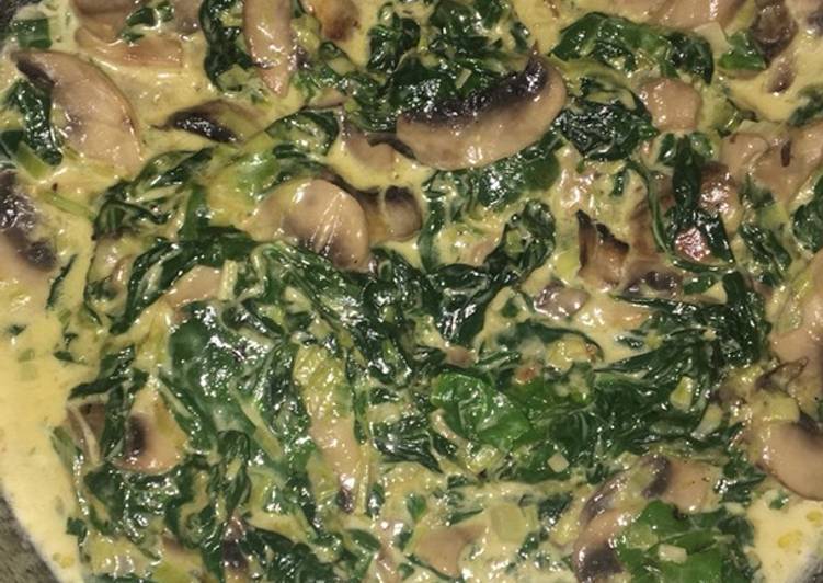 Steps to Make Super Quick Homemade Creamed spinach with mushroom