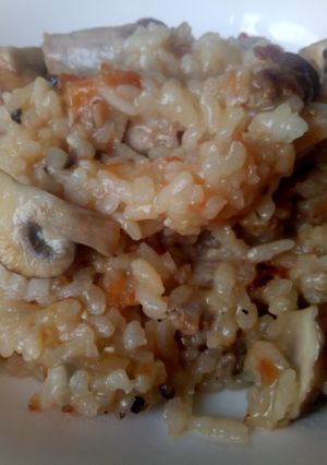 Una foto de Arroz caldoso con costilla de cerdo y salchichas