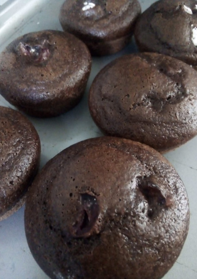 Una foto de Cupcakes de cacao y arándanos deshidratados 🥰