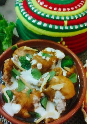 A picture of Dahi Dhuan Chicken.
