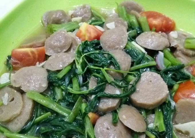Resep Tumis Kangkung Bakso No Pedas yang Bikin Ngiler