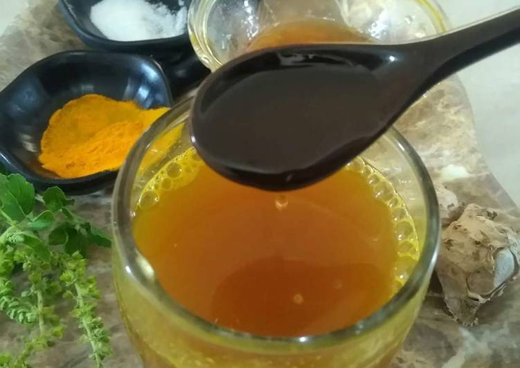 आयुर्वेदिक काढ़ा (Ayurvedic Kadha recipe in hindi) रेसिपी मुख्य फोटो