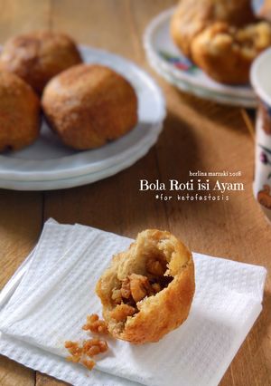 Foto resep Bola Roti Isi Ayam (Keto / Debm)