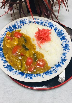 Una foto de Japanese kare Raisu Express o Arroz con Curry en olla arrocera!
