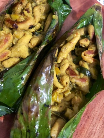 Cara Gampang Membikin Resep Pepes usus bumbu kuning bakar yang  Bikin Ketagihan Anti Ribet, Uenak Banget