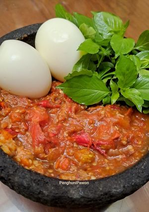 Foto resep Sambal Kemiri Telur Bulat