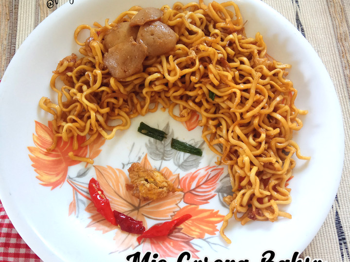 Langkah Mudah untuk Menyiapkan Mie Goreng Bakso Bumbu Iris yang Enak