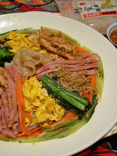 芝麻醬雞肉雜錦拌蒟蒻涼粉 的食譜成品照片