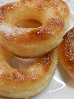 Una foto de Rosquillas de hojaldre y azúcar