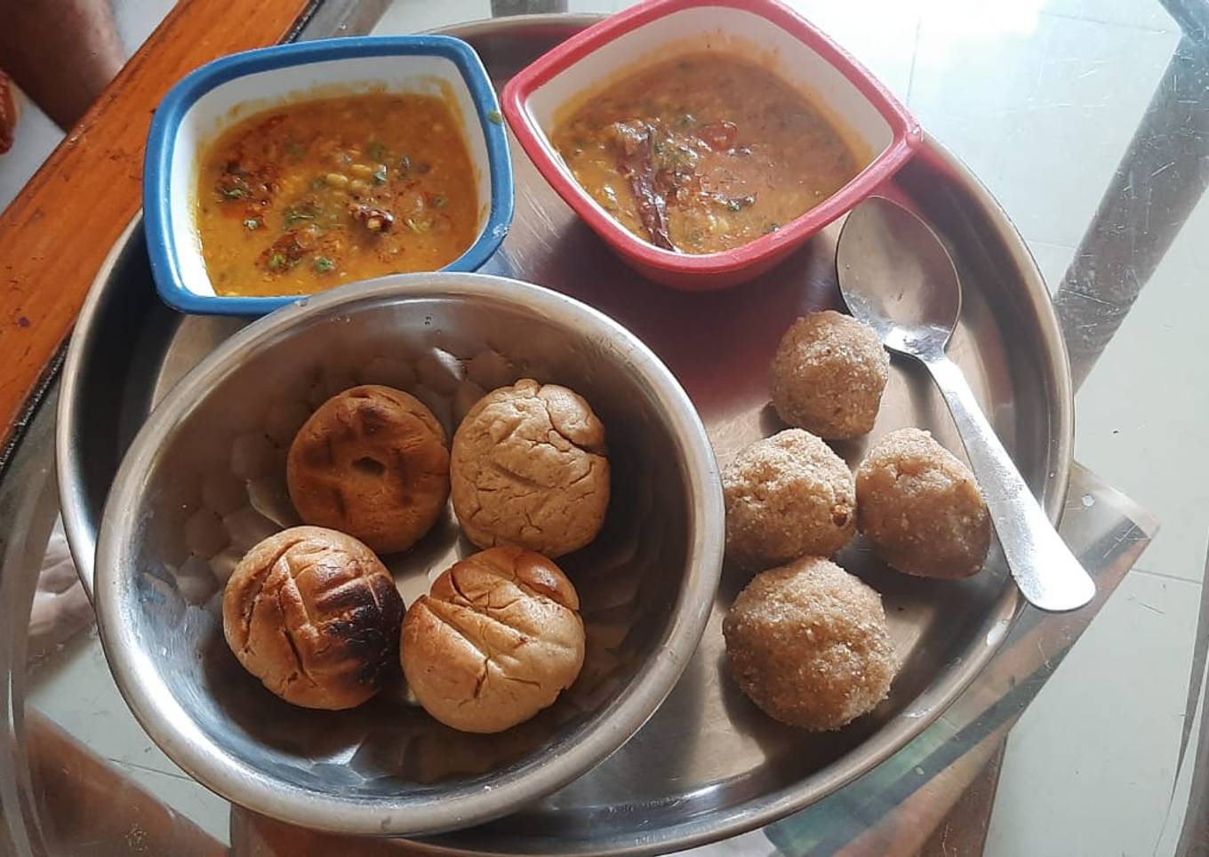 Rajasthani Dal Bati Churma