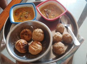 A picture of Rajasthani Dal Bati Churma.