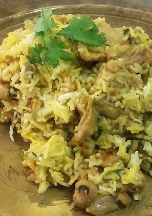 A picture of Chicken Biryani.