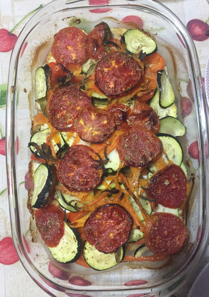 Una foto de Verduras con queso al horno