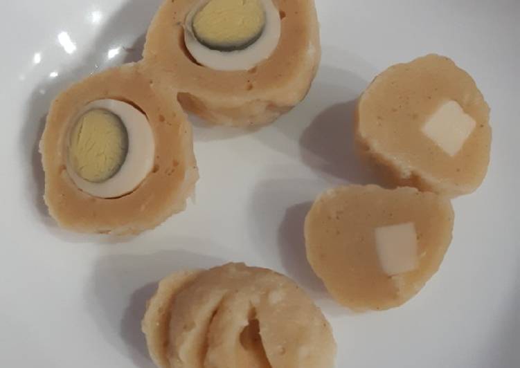 Bakso ayam isi keju dan telur puyuh