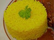 Una foto de arroz con manteca y ajo