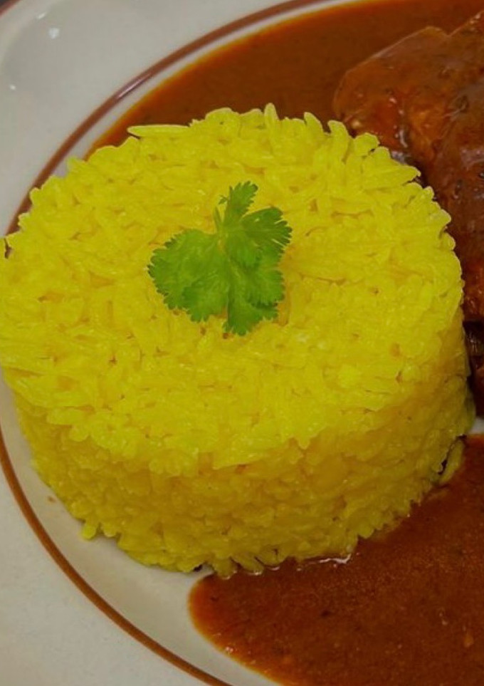 Una foto de Arroz con cúrcuma