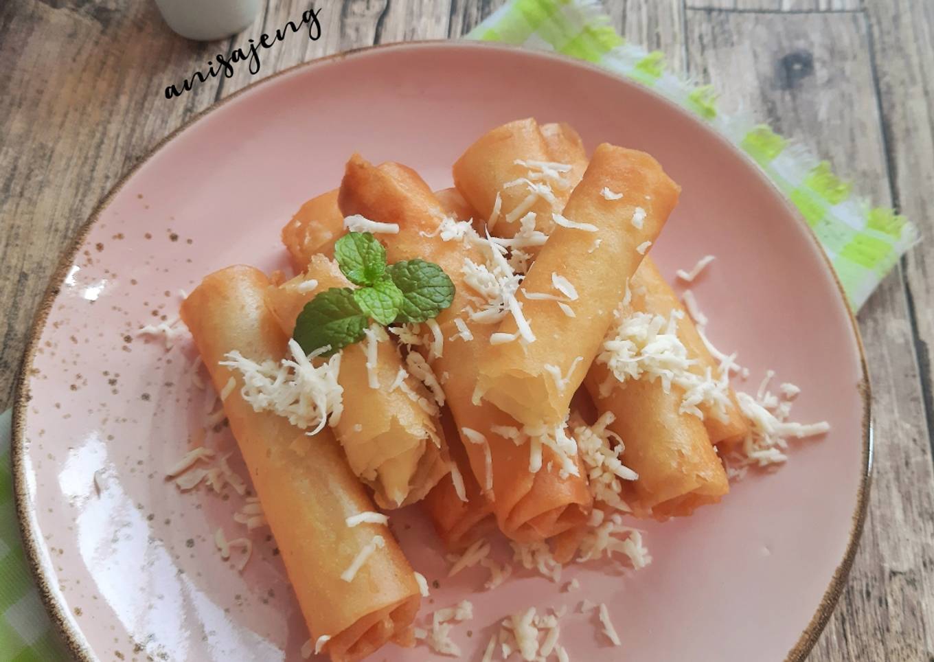 Lumpia Keju aroma