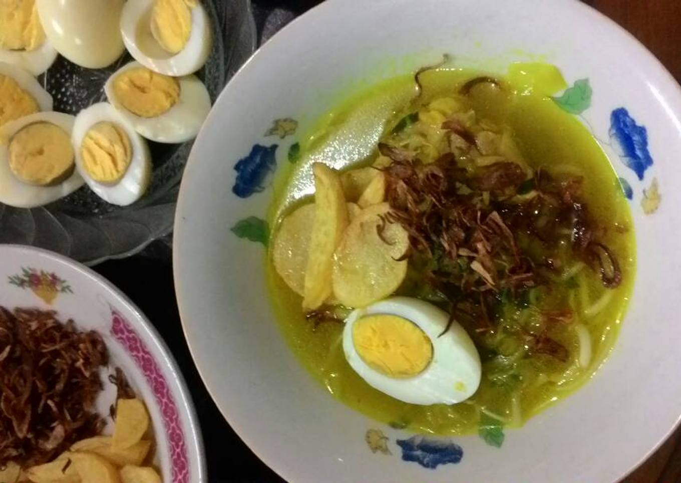 Soto Ayam Hasibuan kuah kuning