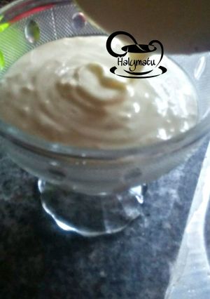 A picture of Homemade mayonnaise.