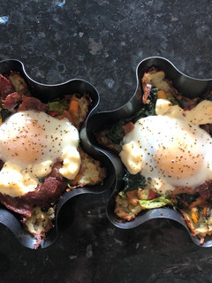 A picture of Hash brown breakfast basket or cups.