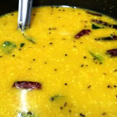 A picture of Ripe Mangoes in Buttermilk Stew/Mambazha Mor Kuzhambu/Pulissery.