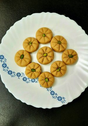 A picture of Gurer Chenna Sondesh.