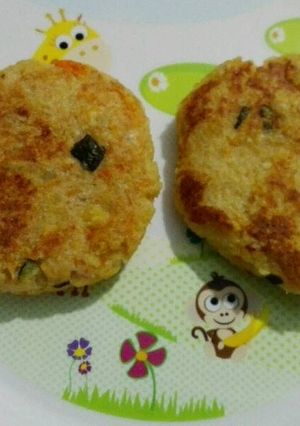 Foto di Hamburger tonno e verdurine (baby food)