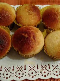 Una foto de Muffins de limón borrachitos