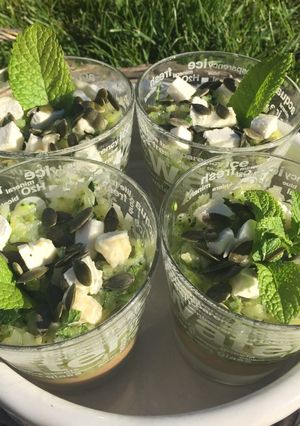 Une photo de Courgettes chèvre-menthe façon banoffee