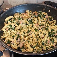 A picture of Bacon and Spinach Pasta.