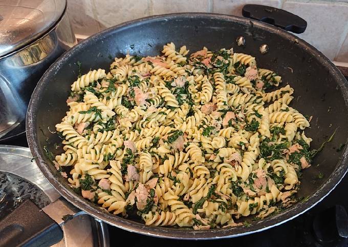 Bacon and Spinach Pasta