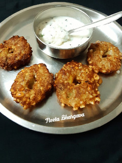 साबूदाना वड़ा (Sabudana vada recipe in hindi) रेसिपी मुख्य फोटो