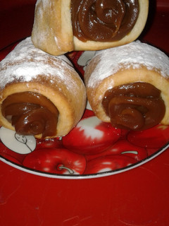 Una foto de Conos o cañoncitos con dulce de leche