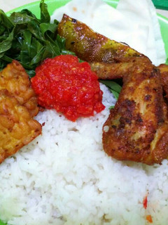 Foto resep Ayam penyet sambal tomat