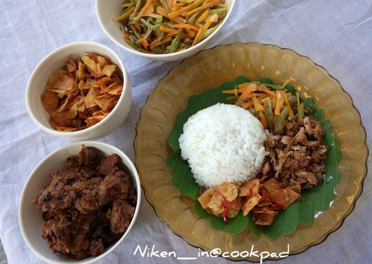 Panduan Menyiapkan Nasi Rames Daging Suwir Super Lezat