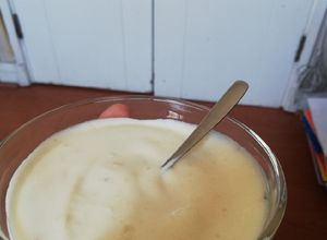 Una foto de Postre de plátano fácil